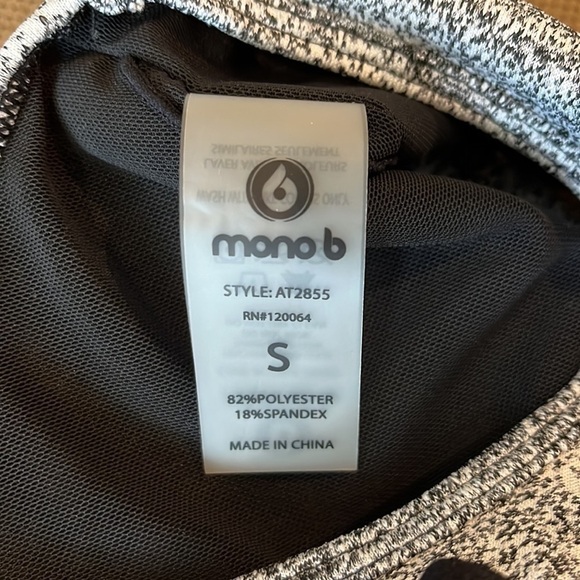 mono b active wear set size small leggings/sports bra - Picture 4 of 8